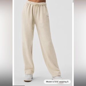 Alo Accolade Straight Leg Sweatpants in Oatmeal Heather